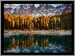 Las, Drzewa, Jesień, Góry, Jezioro, Karersee, Lago di Carezza, Góry, Alpy, Dolomity, Odbicie, Włochy
