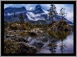 Niemcy, Bawaria, Góry Alpy, Jezioro Hintersee, Skały, Kamienie, Chmury, Drzewa