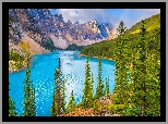 Kanada, Alberta, Park Narodowy Banff, Góry, Canadian Rockies, Jezioro, Moraine Lake, Drzewa, Tęcza