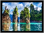 Park Narodowy Khao Sok, Skały, Drzewa, Jezioro, Łódki, Ratchaprapha Prowincja Surat Thani, Tajlandia