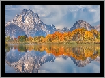 Drzewa, Jesień, Góry, Teton Range, Rzeka, Snake River, Chmury, Odbicie, Park Narodowy Grand Teton, Stan Wyoming, Stany Zjednoczone