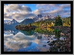 Góry, Skały, Jezioro, Garibaldi Lake, Drzewa, Świerki, Odbicie, Kolumbia Brytyjska, Kanada