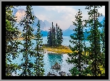 Kanada, Park Narodowy Jasper, Drzewa, Góry, Jezioro, Maligne Lake, Wyspa Spirit Island