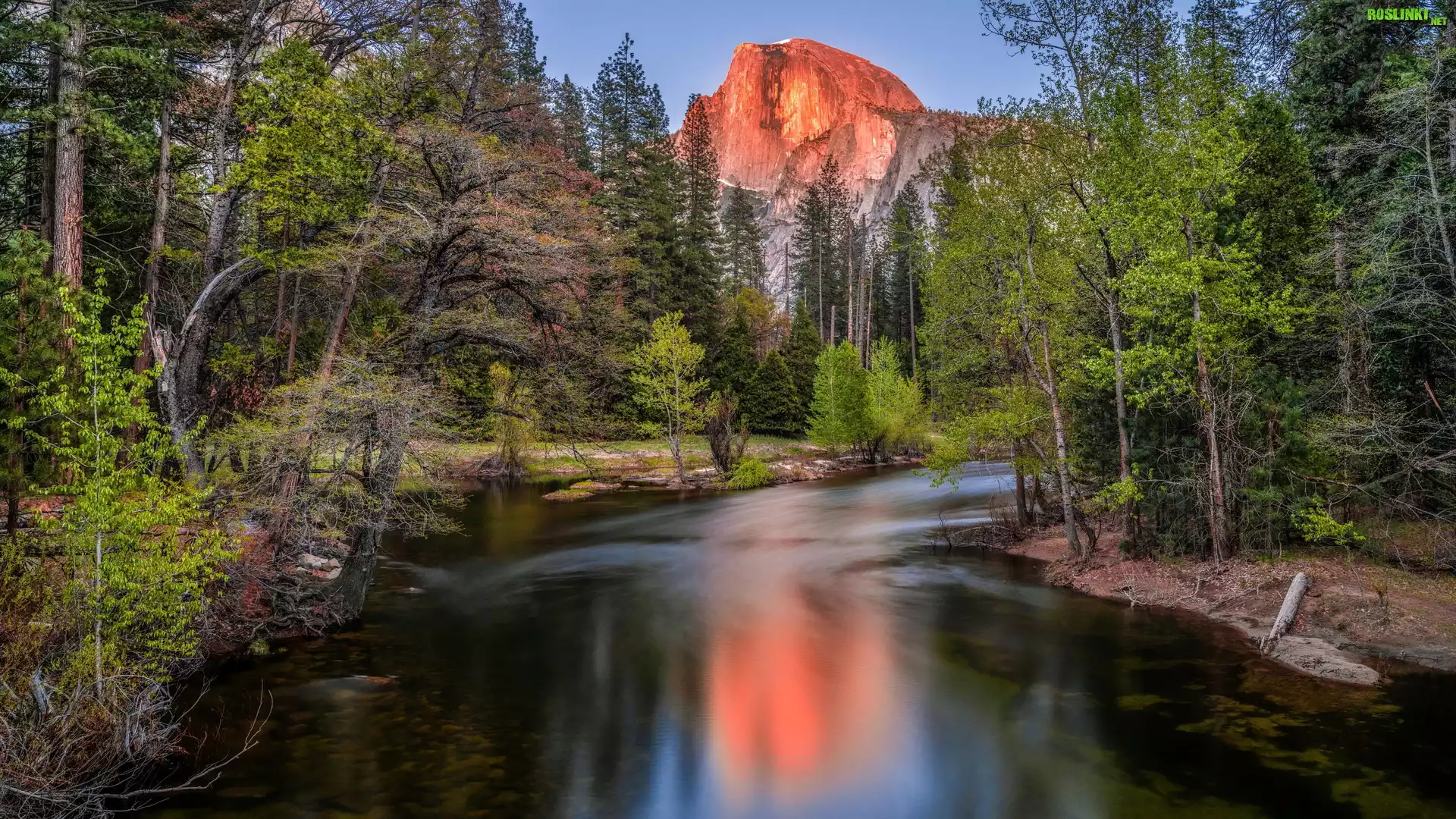Park Narodowy Yosemite, Góry, Szczyt Half Dome, Rzeka, Merced River, Drzewa, Las, Kalifornia, Stany Zjednoczone