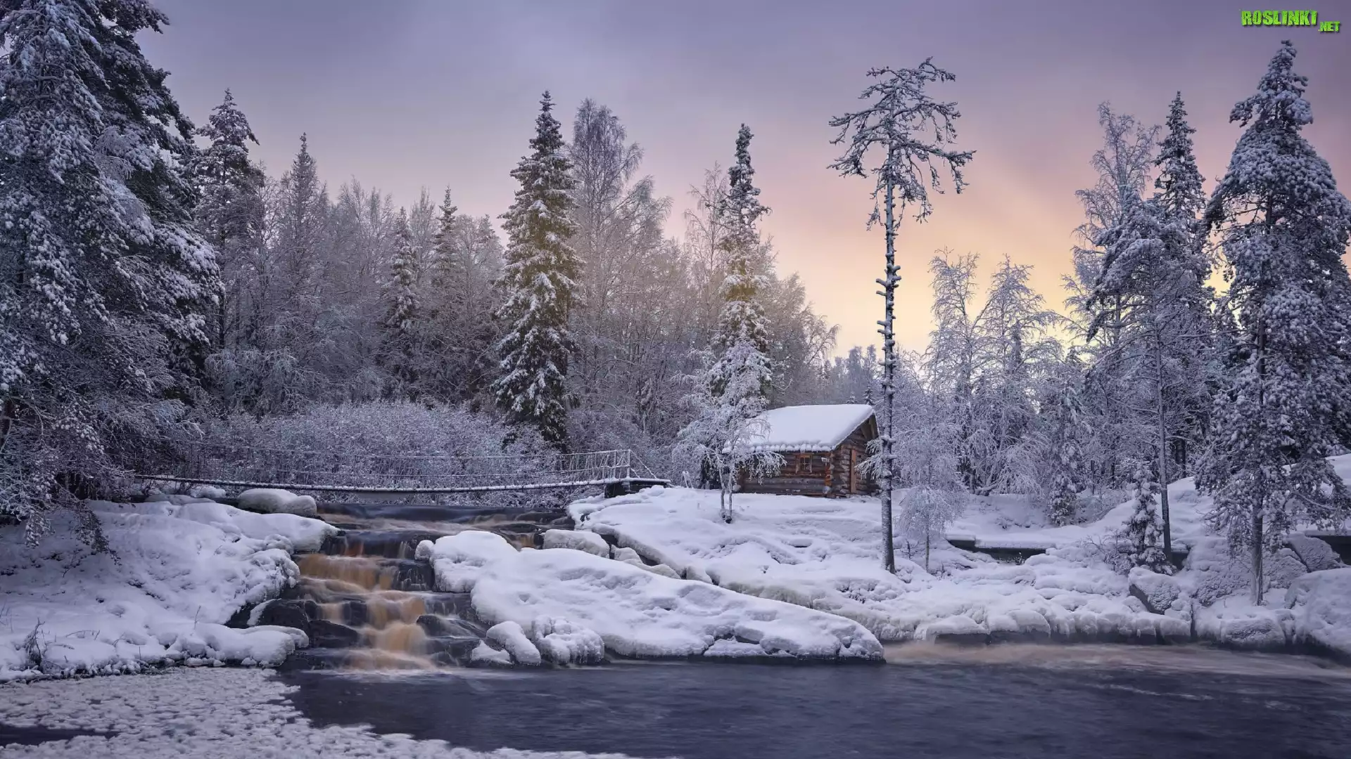 Zima, Śnieg, Rzeka Tokhmayoki, Most, Drzewa, Drewniany, Domek, Karelia, Rosja